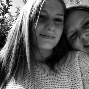 Meet your Posher, Devan